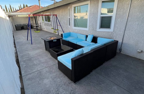 Victorville House | New remodel Modern Entertainment house