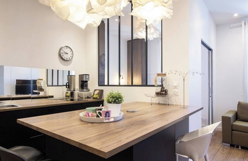 Annecy Old Town Apartment | New Sainte-Claire design vieille ville