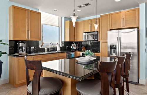South Padre Island Condo | NEW! Sapphire Beach - Breathtaking 26th Floor * Views