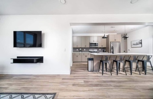 Traverse City Condo | NEW Slabtown Suites 304