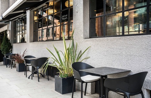 Chelsea Apartment | NEW Sleek & Modern Studio in the Heart of Chelsea