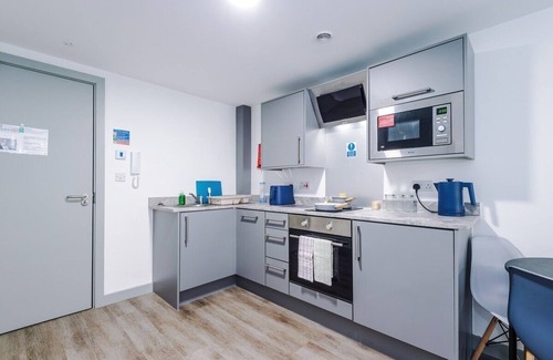 Chinatown Apartment | NEW! Sleeps 4, Pool Table, Stylish Apartment