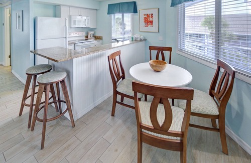 New Smyrna Beach Apartment | New Smyrna Waves by Exploria Resorts