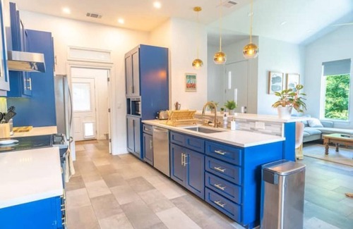 Southtown House | New Southtown home near downtown