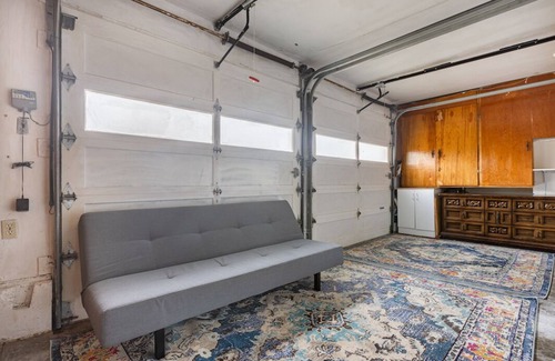 Avalon Apartment | NEW! ☀️ Spacious Suite ☀️ Sun Patio ☀️ Full Kitchen