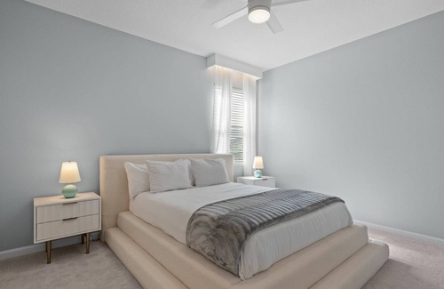 Kissimmee House | *NEW* Spacious 8BR Family Haven near Disney
