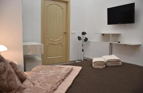 Prospekt Svobody Apartment | New spacious central apartment