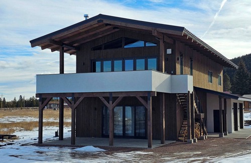 Georgetown House | New, spacious home at Georgetown