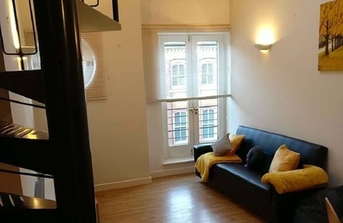 Birmingham City Centre Apartment | ☆New Spacious Mezzanine-Level Penthouse + Parking☆