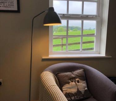 Sledmere House | New Station Cottage, country views, great location