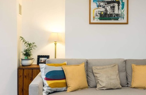 New Cross Apartment | NEW Stylish 1 Bedroom Flat with Garden | London