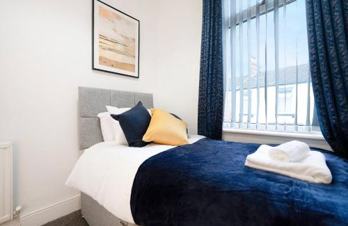 Darlington House | New! Stylish 4BR in St John's