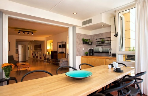 Thissio Apartment | New Stylish 5bd-5ba Apt/Acropolis View/Ideal Location