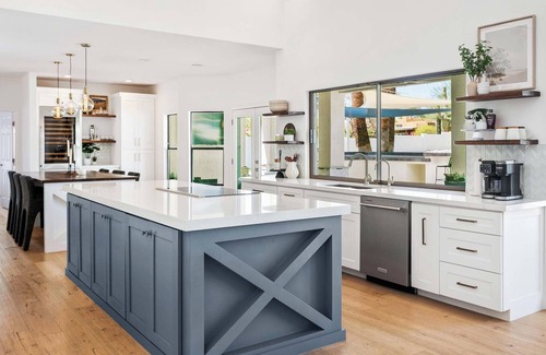Scottsdale Foothills House | NEW! SWSS Cactus Crown: 7BR Estate, Sport Court, Chef's Kitchen, Pool, Hot Tub, & Fun Games