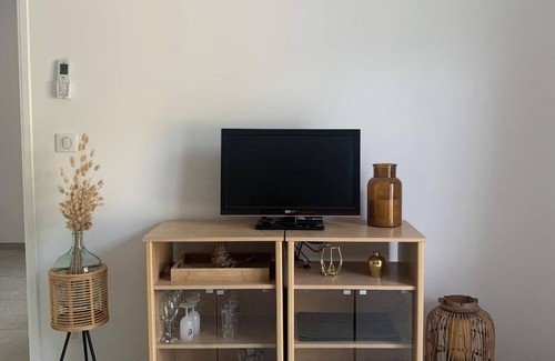 Santa Giulia Apartment | New T2 apartment in the heart of the maquis, 15 minutes from the beach and minutes from amenities