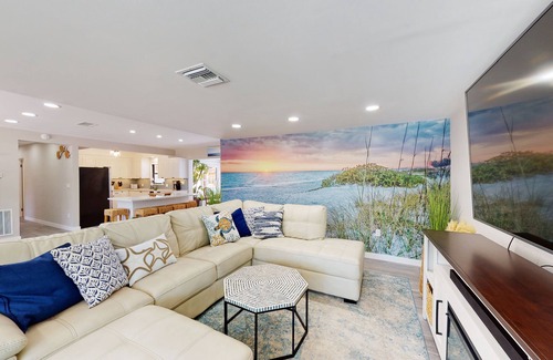 Ridge Wood Heights House | NEW! The Dunes-Private Heated Pool, Hot Tub, Private backyard-5mi to beach
