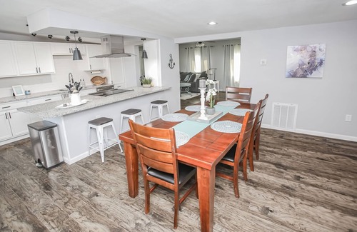 Cedar Lane House | NEW to VRBO! Minutes to the beach! Family-sized Home w/creek views & fishing!