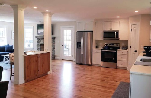 York Beach House | New townhome close to beaches