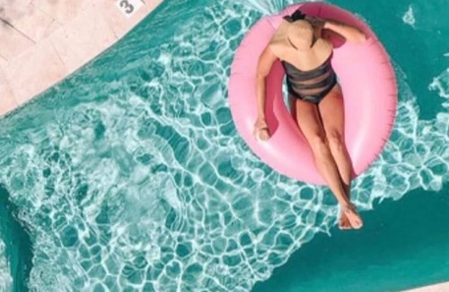 Tybee Island Cottage | NEW! Tybee’s Happy Glamper: POOL + FREE Bikes & Golf Cart + Stroll to Beach