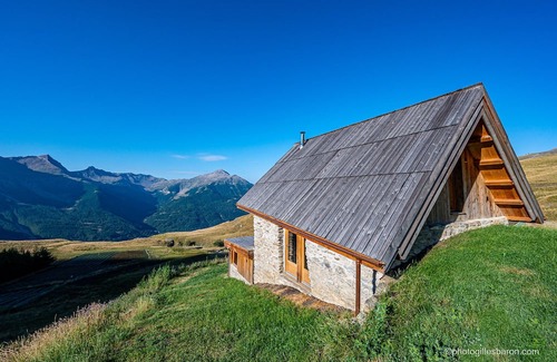 Orcieres Ski Chalet | NEW: unusual and eco-responsible alpine chalet!