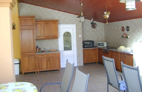 Siofok Aranypart Villa | New villa with air conditioner in Siofok with large pool, just 100m from beach