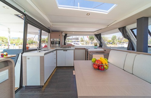 Key West Boat Rental | NEW VRBO Listing! Elegant 40' Yacht in 5-Star Resort