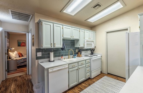 Lake Havasu City House | NEW~Walk to Lake~Pool~Boat Parking~Close to Launch Ramp~Pets~King Bed~EV