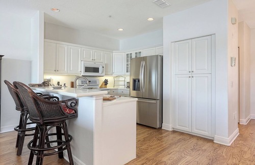 Siesta Key House | NEW! Waterfront Luxury Siesta Key w/Dock, Pool