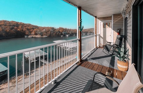 Lake Ozark Condo | NEW* Waterfront Ozark Getaway