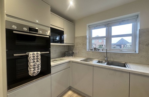 Burgh le Marsh Cottage | New Willow Cottage - 5 bedroom, sleeping 11