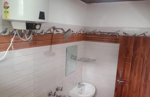 Rajgarhi Hotel | New Yamunotri homestay by Preet rS
