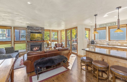 Telluride Condo | New Years in Telluride book now