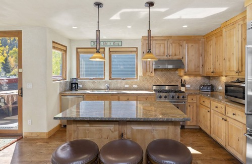 Telluride Condo | New Years in Telluride book now