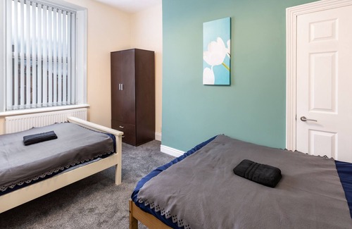 Gateshead House | Newcastle 6 Bedroom Victorian house