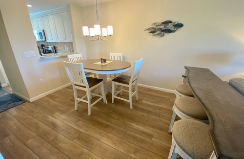 Crescent Beach House | Newely renovated Oceanview Townhouse