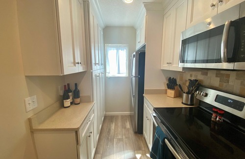 Crescent Beach House | Newely renovated Oceanview Townhouse