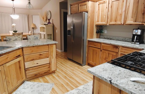 Fruitdale House | Newer Beautiful Spacious Home, 3 bed/2 bath.