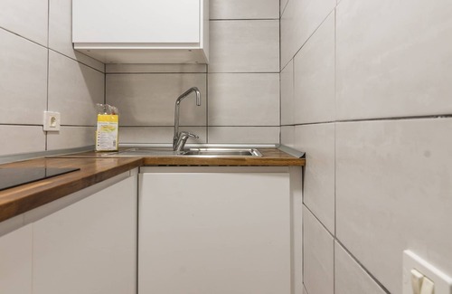 Las Palmas de Gran Canaria Apartment | Newly Renovated Beach Apartment Just Steps to Sand with Dedicated Workspace Area
