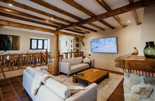 Pradollano Apartment | Newly Built 5BDRM Cozy Chalet in Sierra Nevada