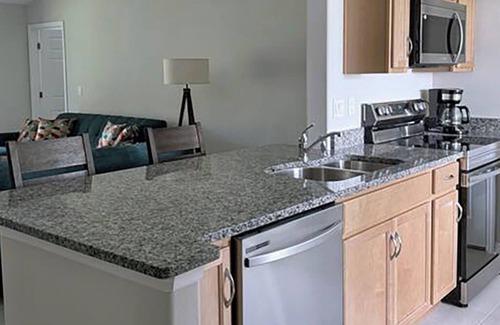 Palm Coast House | Newly Built, Clean and quiet neighbourhood, 8 min drive to the beach