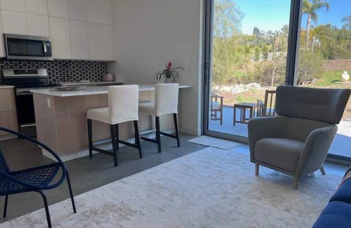 Vista House | Newly Built Modern Guest House