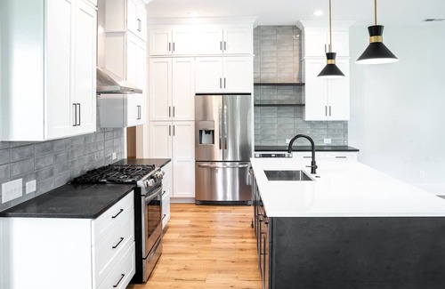 Charlotte House | Newly Built Modern Home In CLT! Great Location!