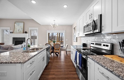 Blue Township House | Newly Built Ranch 4Bdr/3bath Style Home | Creek