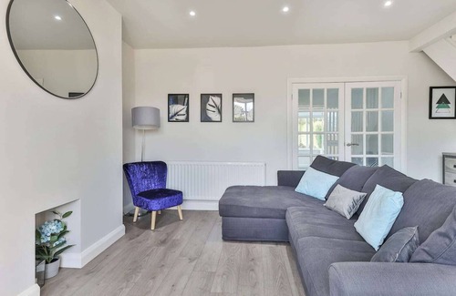 Sheffield House | Newly Eextended 3 Bed Family Home Near Graves Park