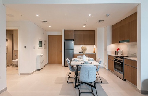 Dubai Apartment | Newly Furnished 1BDR apartment in Creek Beach