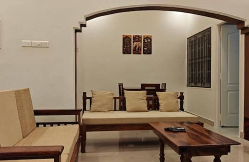 Kumbakonam Apartment | Newly Furnished, Renovated, AC, Clean, Cozy, 2 BHK