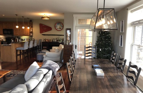 Stratton Mountain Condo | Newly listed! Mountain view condo. Walk to village, shopping and lifts!
