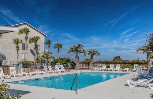 Oceanmarsh Subdivision House | Newly Listed - Oceanfront Condo on Harbor Island