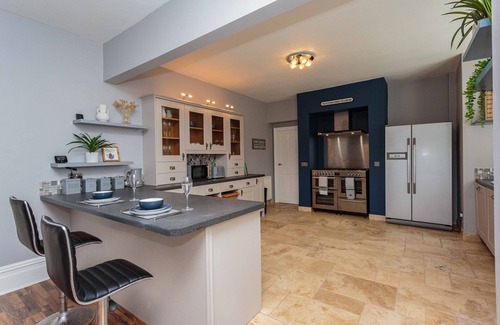 Lytham St. Anne's House | Newly Refurbished 5 bedroom 3 bathroom Superior Stay