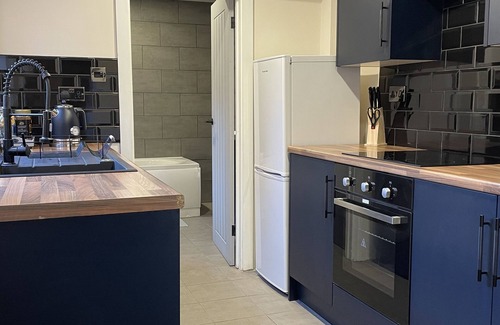 Lincoln House | Newly refurbished spacious town house with HOT TUB
